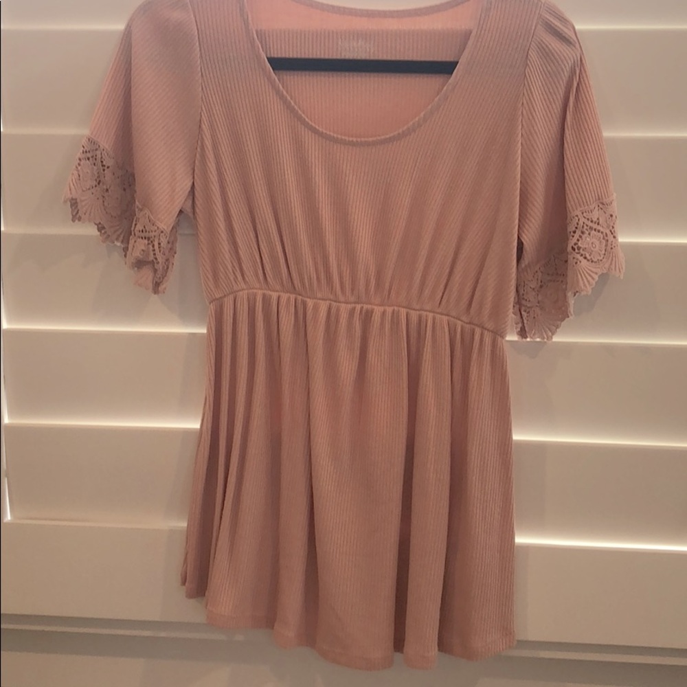 Blush pink maternity shirt